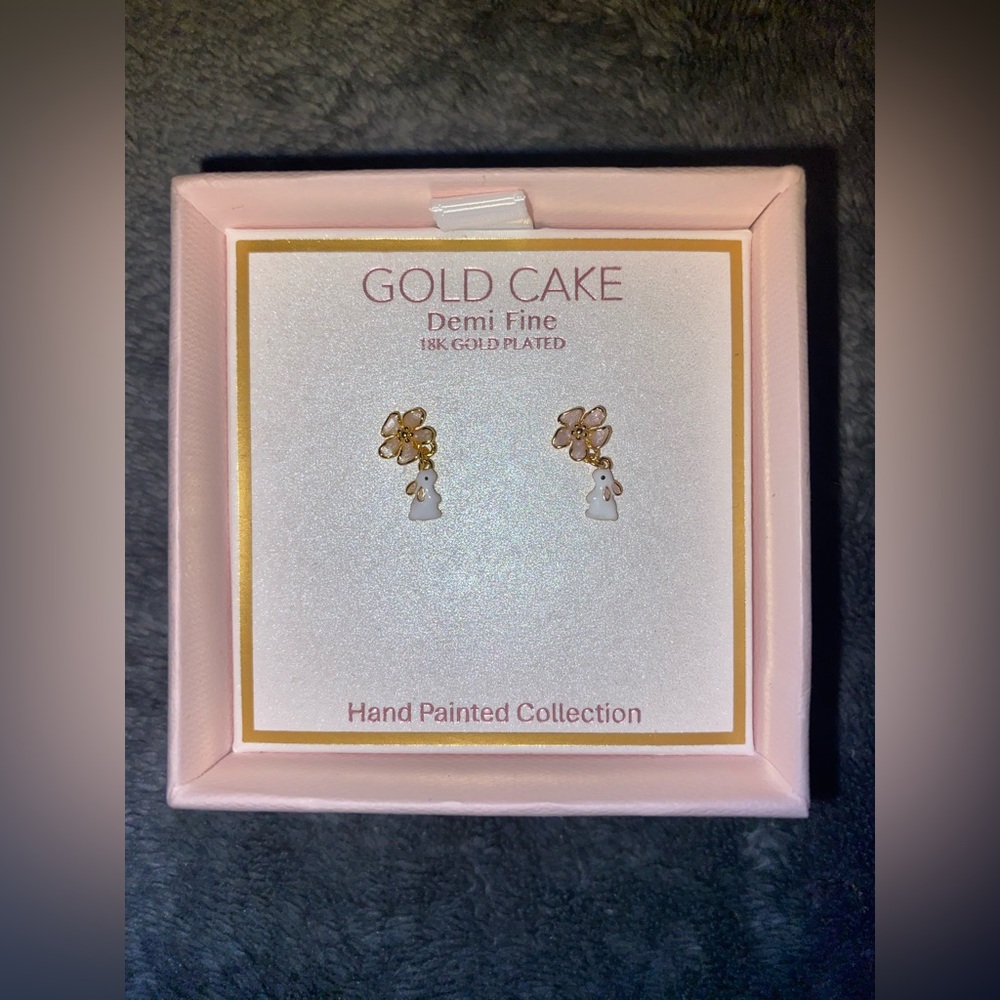 BNIB Gold Cake Demi-Fine Gold Plated Pink Flower & White Bunny Earrings $45